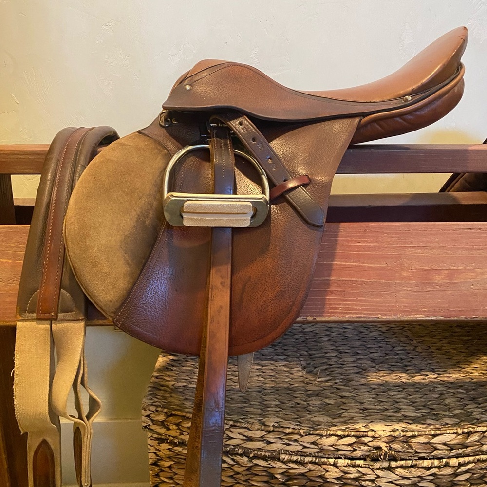 Krisam Hunt Seat Saddle